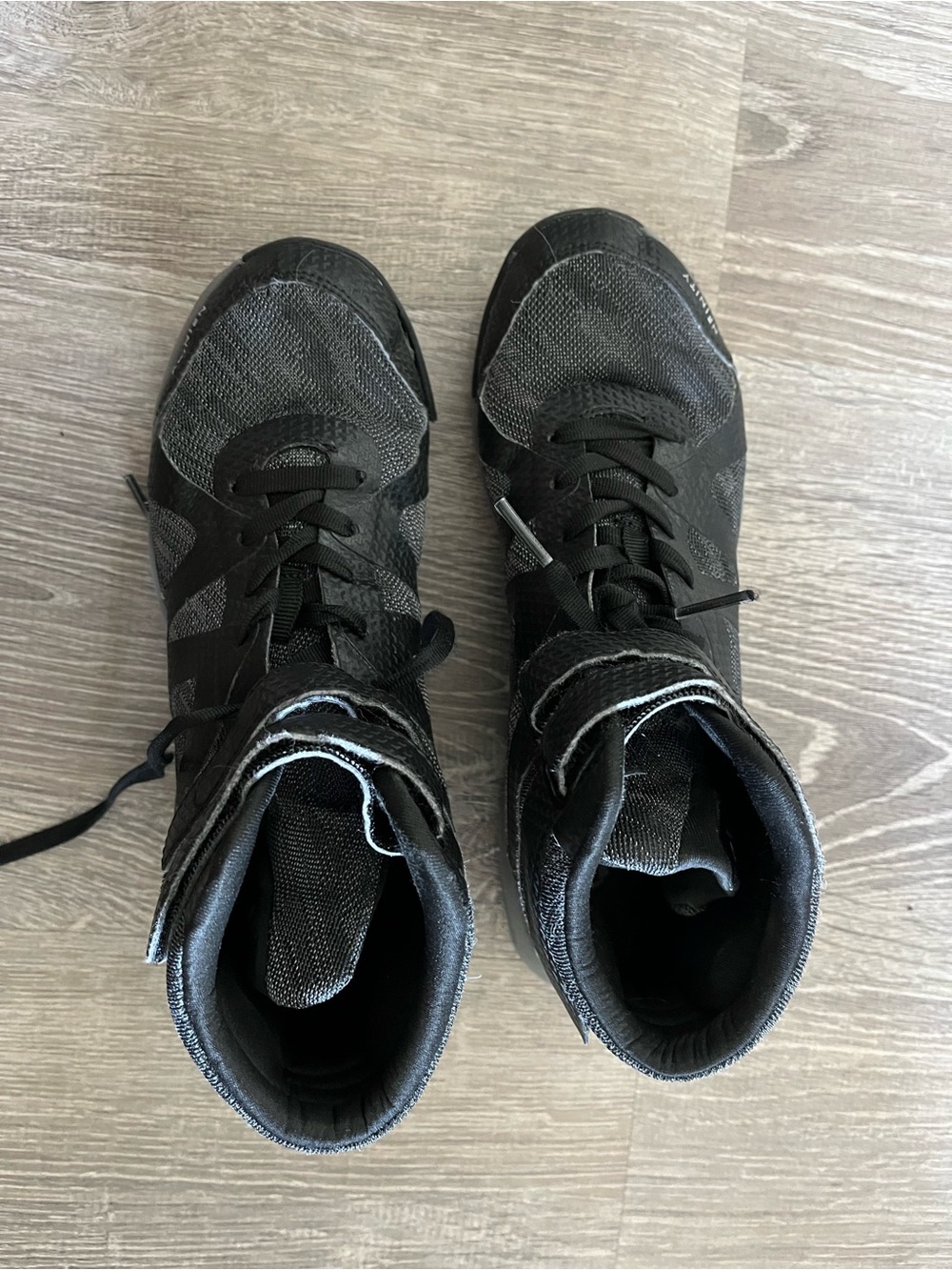 Nfinity Beast Cheer shoes
